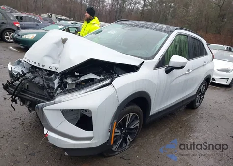 2025 Mitsubishi Eclipse Cross Se S-Awc z USA, uszkodzony, nr VIN JA4ATWAA0SZ011126